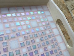 Gyöngyházfényű üveg mozaik fa tálca egyedi kézműves ajándék