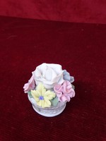Ceramic bouquet of flowers in ceramic pots, mini centerpiece, 4 cm high, 4 cm in diameter. There are!