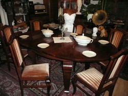 Étkezőgarnitúra - gyönyörű szecessziós 8 személyre kinyitható étkezőasztal, 6 db restaurált székkel 