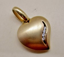 Gyönyörű aranyozott ezüst szív medál 