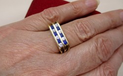 Elegant 14kt gold ring with white and blue stones sale!