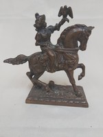 Spiáter lovas szobor