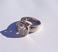 Nagyobb csiszolt köves 925-ös gyűrű