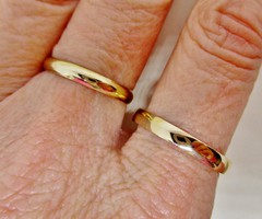 Gyönyörű arany  karika gyűrű pár újak