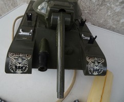 retro régi elemes távos távirányítós lánctalpas tank képen látható állapotban 