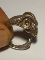 Különleges kosfej alakú ezüst gyűrű