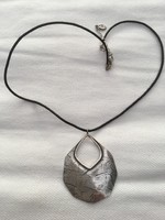 Silver necklace (silpada)