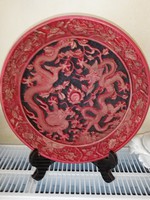 Kínai kerámia vörös cinober sárkányokkal díszítve (29.5 cm átmérő) 