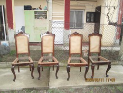 Négy   kárpitozásra  váró  barokk  szék