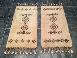 MAROKKÓI kézi csomózású gyapjú szőnyeg, 2 db - 60 x 134 cm 