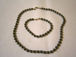 Különleges fekete és arany színű gyöngyökből álló nyaklánc - nyakék és karkötő szett