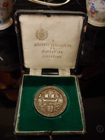 Gyönyörű bronz érme. Budapesti kereskedő és iparkamara   1927 év