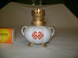 Retro porcelán dísz petróleum lámpa - búra nélkül