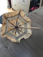 Antik selyem kinyitható napernyő babakellék