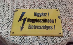 High voltage warning sign (larger size)