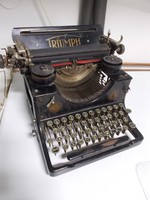 Antik Triumph írógép