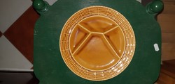 Sarreguemines-i fajansz kínáló osztott tányér