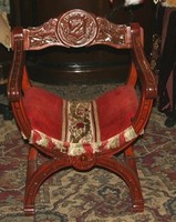 Antik különleges 2 darab sponyol lovagi szék 