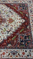 Eredeti iráni gépi csomózású Heriz mintás szőnyeg