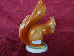 Drasche porcelán mókus kézzel festett vitrinben tárolt magasság 14 cm