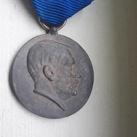 Náci Adolf Hitler "a hűség"kitüntetés