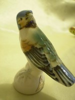 Családi örökségből:Jelzett Royal Dux  Bohémia  régi porcelán madár papagáj szobor 8 cm. hibátlan