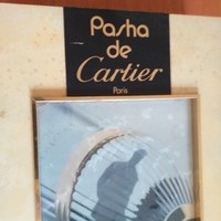 Cartier világító reklámtábla