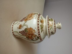 Zsolnay urna váza