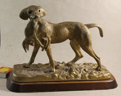 Antik bronzírozott fém vadászkutya szobor nyúllal 172