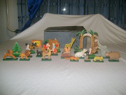 RÉGI "ÁLLATKERT" játék - fából kézi munkával készült, mindkét oldalán festett figurákkal fa dobozban