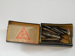 Antik tollhegyek dobozban (42 db)