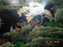 Kézzel festett  japán magas hegyi táj,arannyal festett pagodákkal és virágzó fákkal ovális lakktál