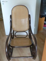 Thonet jellegű hintaszék, szép