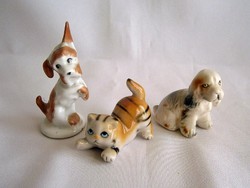 3 db tündéri kicsi porcelán figura: 2 kutyus, kutya (egyik Aquincumi) és 1 cica, macska