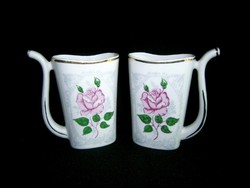2 db régi orosz csőrös porcelán pohár, ivópohár rózsa mintával, akár váza is lehet