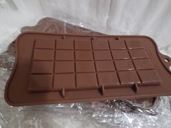 Szilikon - új - csokiöntő forma - 21 x 11 cm