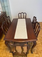 Étkezőasztal 6 székkel