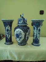 Delfts kobaldkék kerámia váza szett.