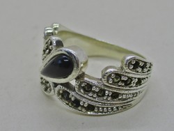 Gyönyörű antik markazit és  ónix ezüst gyűrű