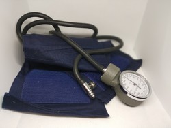 Retro vérnyomásmérő hiányos