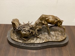 Pierre-Jules Mene "Viaskodó szarvasok bronz szobor