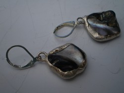 925-ös ezüst KAPCSOS , foglalatos  fülbevaló Valódi gyöngyház kagylóval