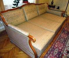 Neorokokó kanapé-ágy
