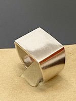 Letisztult formájú masszív ezüst gyűrű