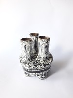 Gorka Géza retro kerámia váza - ritka háromtornyú, négylábú fekete-fehér váza