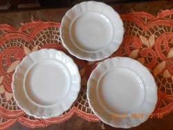 Zsolnay antik inda mintás lapos tányérok