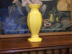 Szépséges majolika váza, hibátlan állapotban