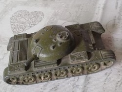 régi fém játék tank