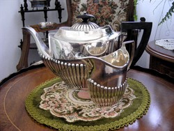 Valódi angol elegancia, antik ezüstözött különlegesség az 1910-es évekből, tea, kávé szerviz szett