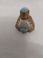 Ásványi kővel díszített metszett  vintage parfümös üveg 